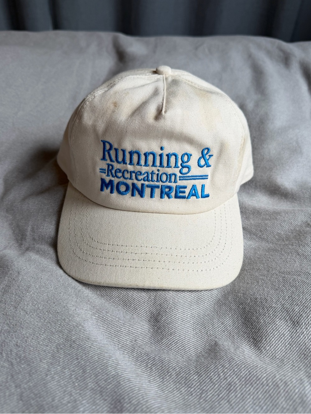 BALMORAL Montreal "Running & Recreation" Embroidered Baseball Cap - Cream/Blue